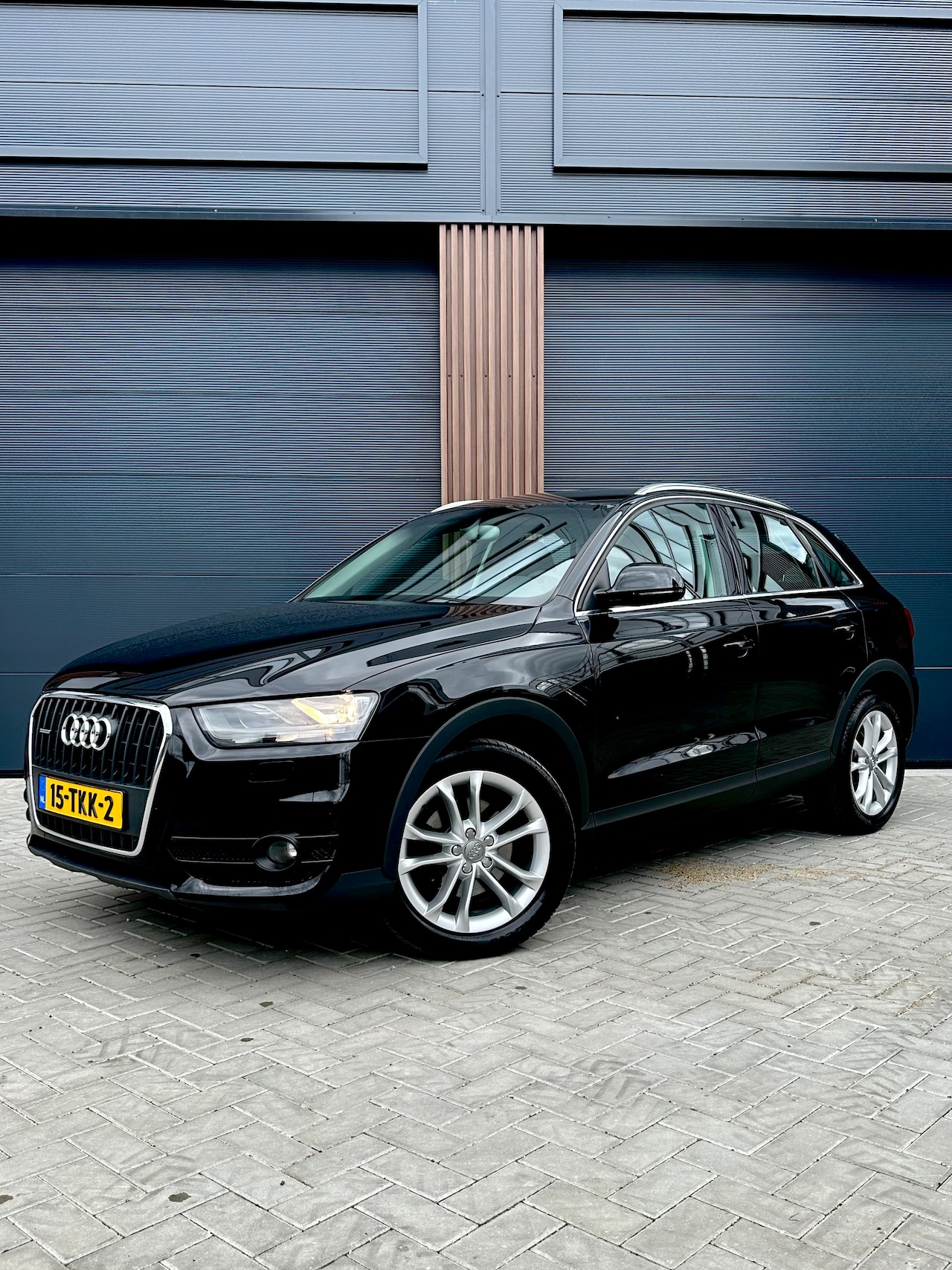 Audi Q3 - 2.0 TFSI quattro Pro Line QUATTRO | Navigatie | Trekhaak - AutoWereld.nl