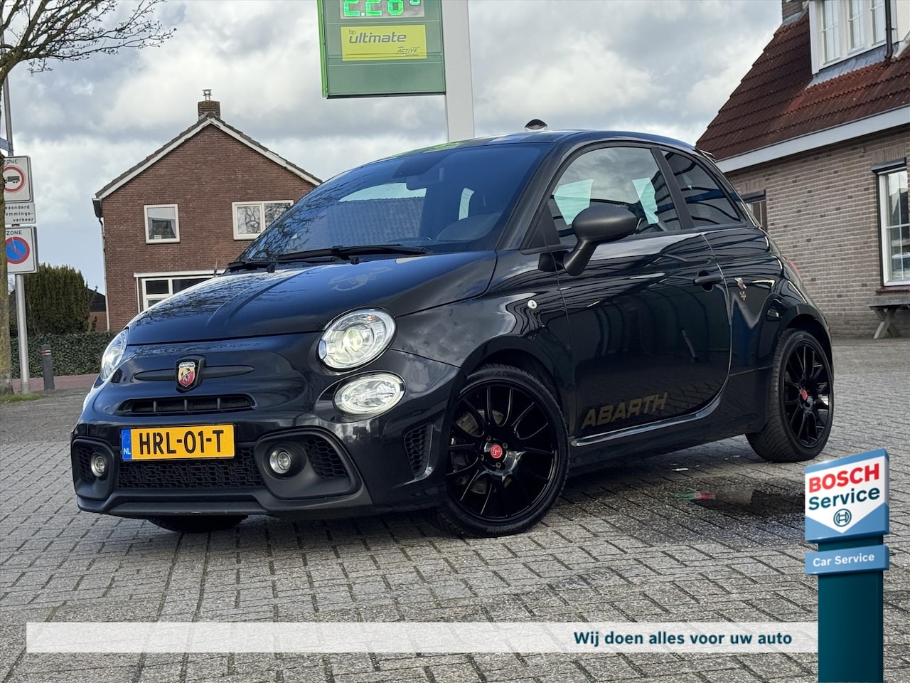 Abarth 595 - ScorpioneOro / 1 Van 2000 / Beats / Carplay / Navi / Xenon / Clima / Lichtmetaal - AutoWereld.nl
