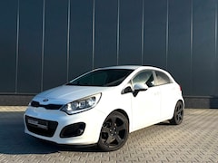 Kia Rio - 1.2 CVVT World Cup Edition | CRUISE | BLUETOOTH | AIRCO | ELEKTRISCHE RAMEN