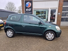 Toyota Yaris - 1.3i "VVT-i Sol" Automaat - Weinig km - Apk 22-09-2026