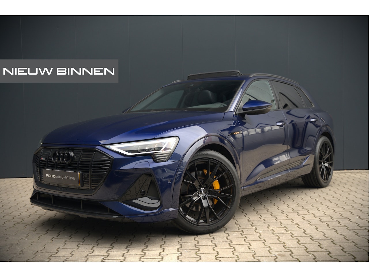 Audi e-tron - e-tron 50 quattro Launch edition Black 71 kWh S-Line | Panoramadak | Stoelverwarming | Ada - AutoWereld.nl