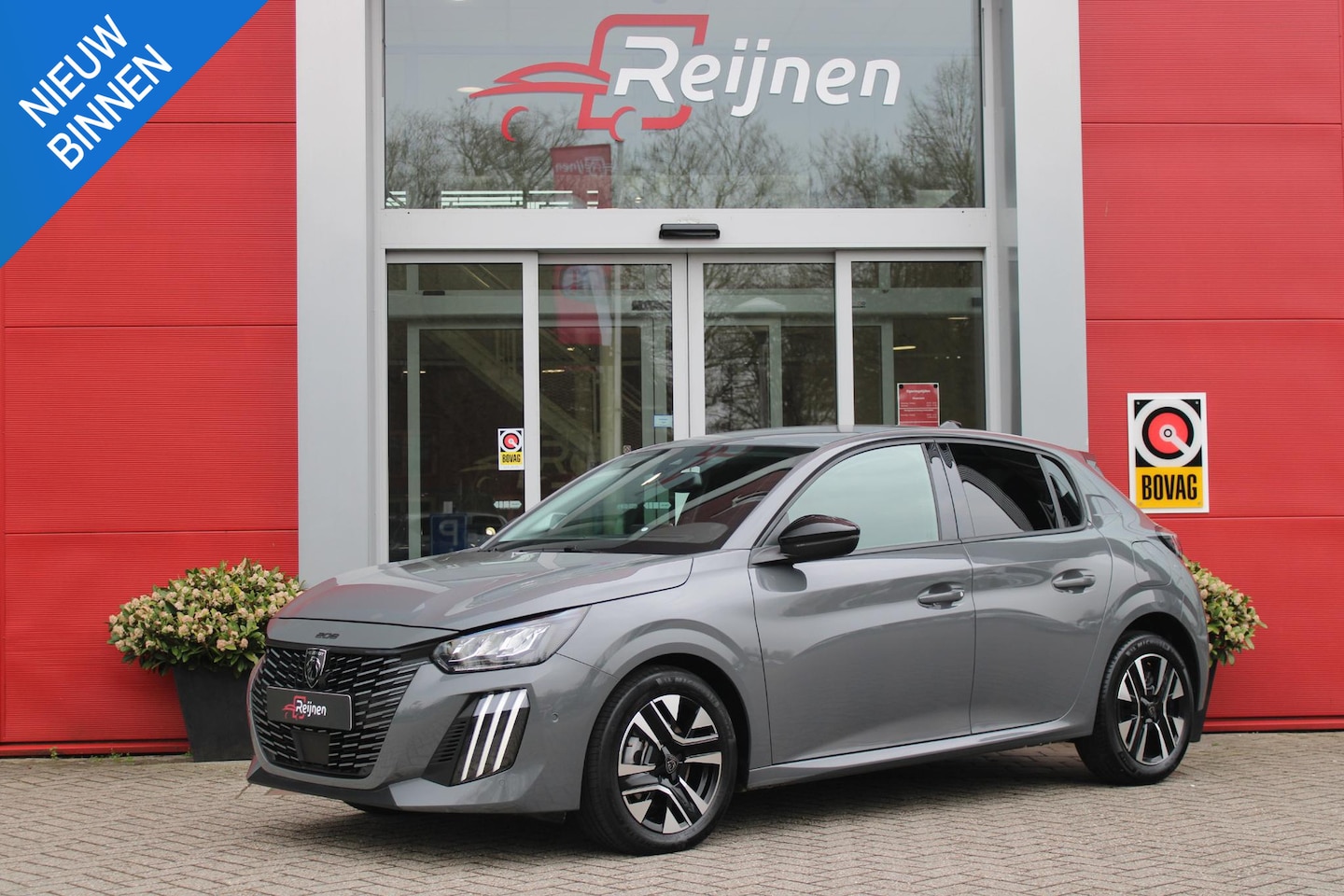 Peugeot 208 - 1.2 100PK ALLURE | CAMERA VOOR + ACHTER | PARKEERSENSOREN VOOR + ACHTER | DRAADLOZE APPLE - AutoWereld.nl