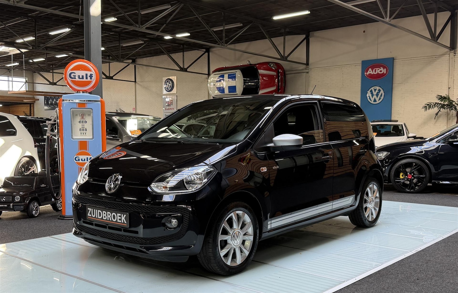 Volkswagen Up! - 1.0 up! Airco! Nette Auto! Stoelverwarming! - AutoWereld.nl