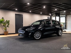 Ford Fiesta - 1.0 EcoB.Hybride Titanium X | Pano | Camera | Winterpakket |