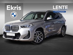 BMW X1 - sDrive20i | M Sportpakket | Stoelverwarming | Achteruitrijcamera | Trekhaak | Lentevoordee