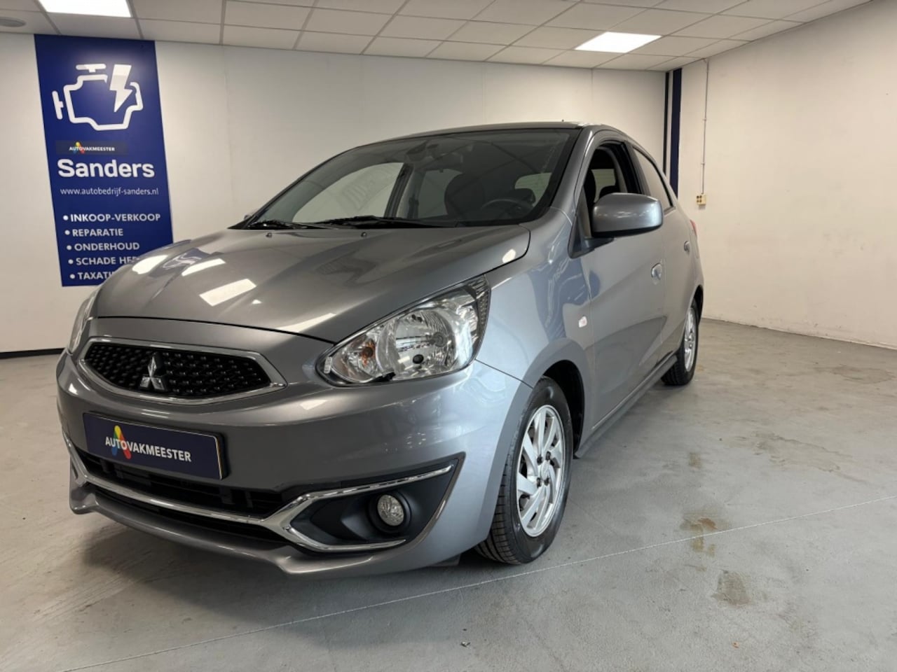 Mitsubishi Space Star - 1.0 Intense 1.0 Intense - AutoWereld.nl