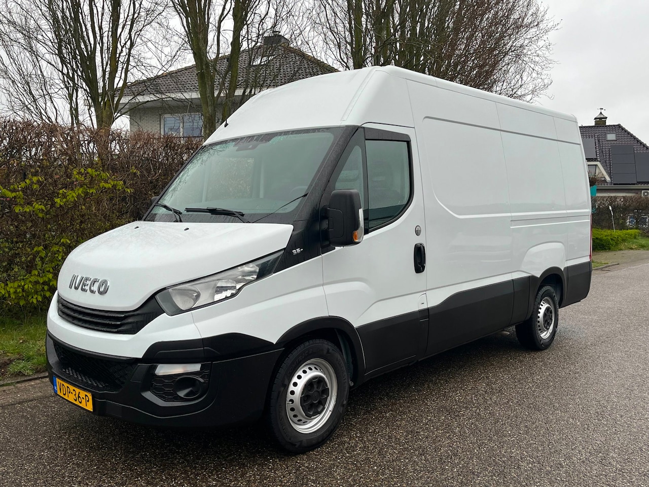 Iveco Daily - 35S16 L2H2 automaat E6 | 3500kg Trekgewicht - AutoWereld.nl
