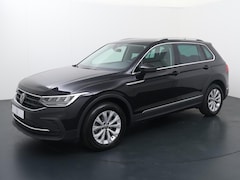 Volkswagen Tiguan - 1.5 TSI Life Business | 130 PK | Adaptive cruise control | Voorstoelen verwarmd / massage