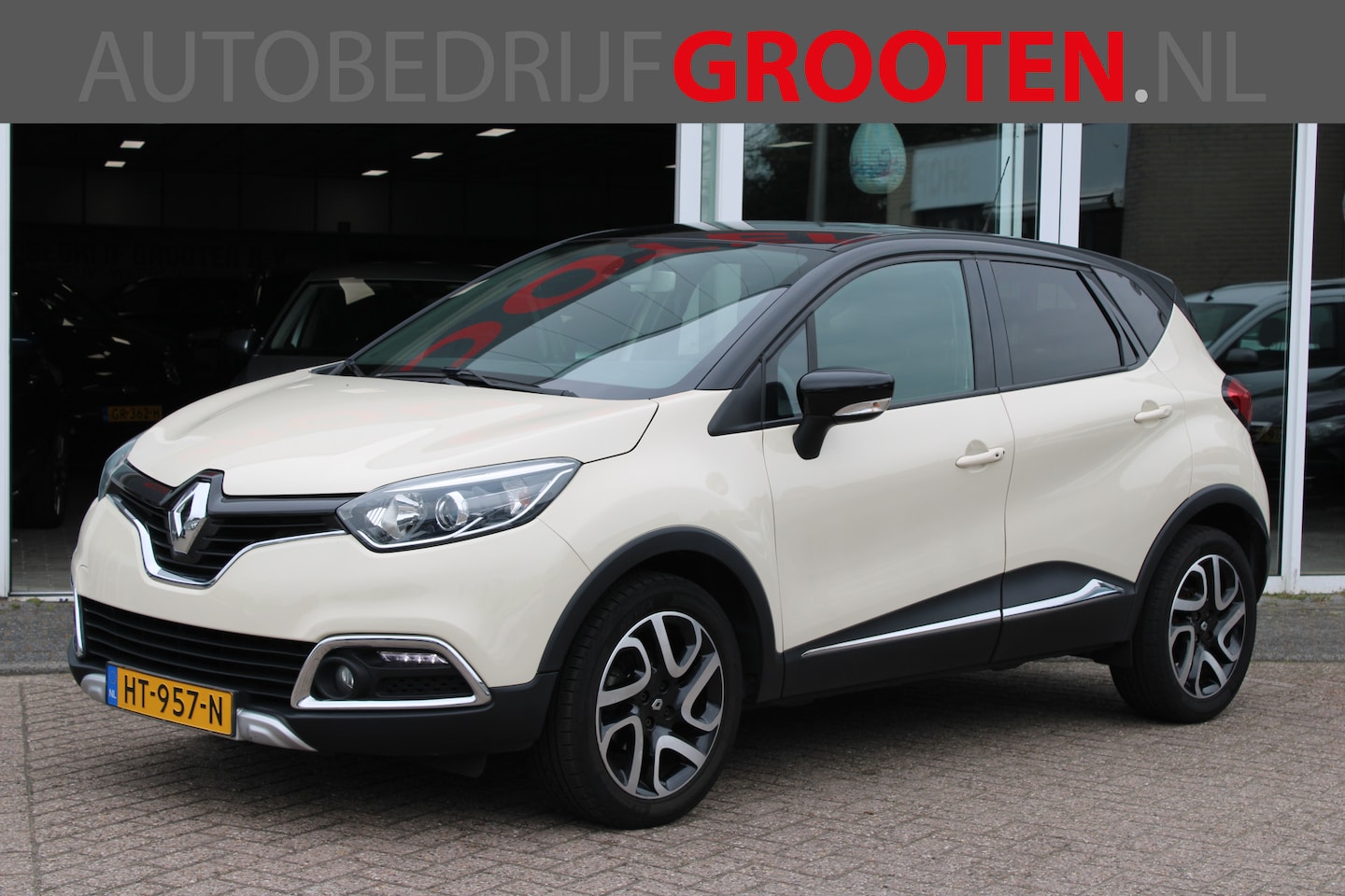 Renault Captur - 0.9 TCe Xmod//Navi//Ecc//Camera//Trekhaak!! - AutoWereld.nl