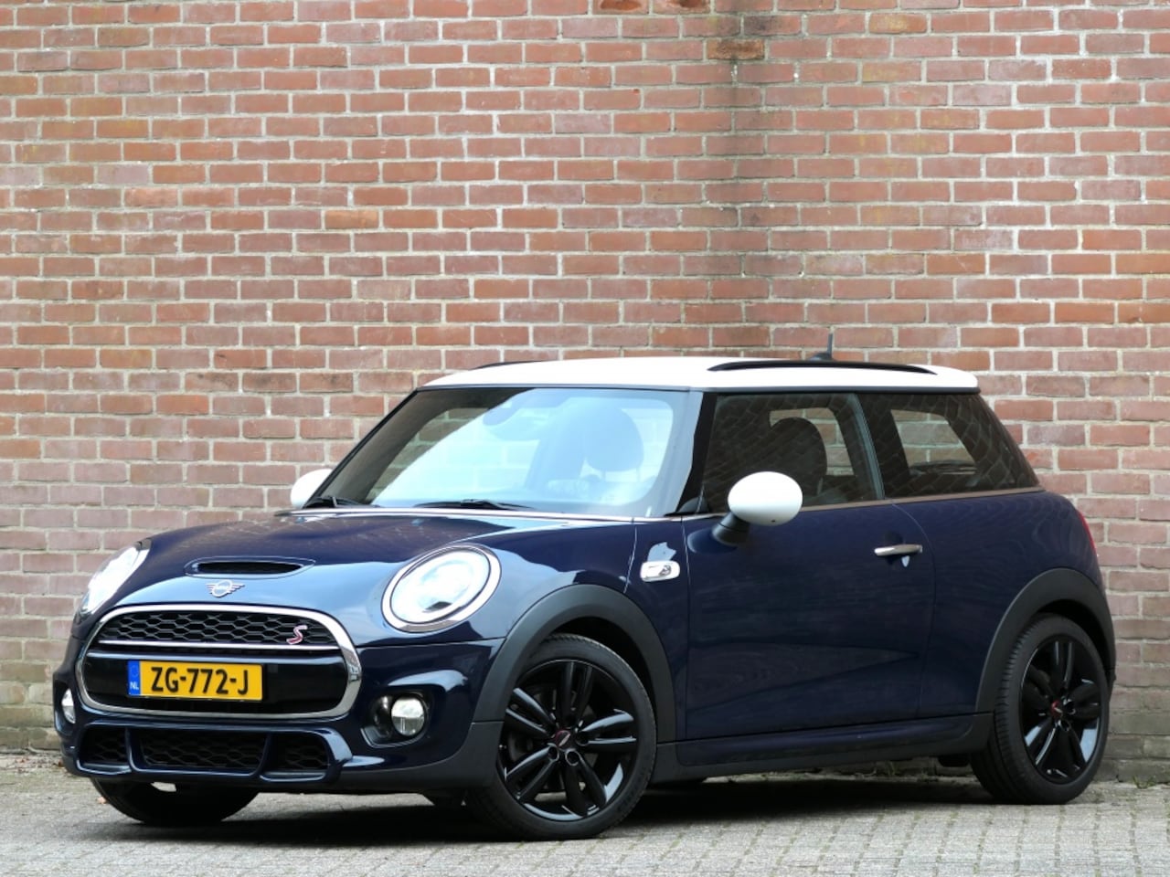 MINI Cooper S - Mini 2.0 AUT Chili / John Cooper Works / Head-up / Navi - AutoWereld.nl