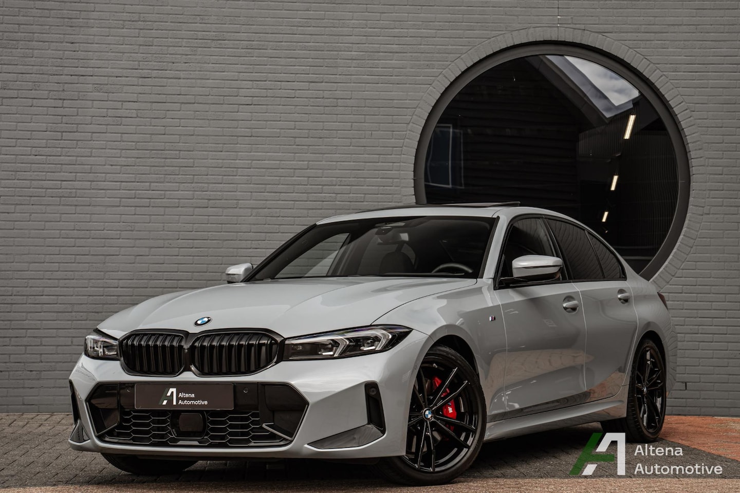 BMW 3-serie - 330i M Sport 330i M-sport, btw, schuifdak, harman kardon, 360 camera - AutoWereld.nl