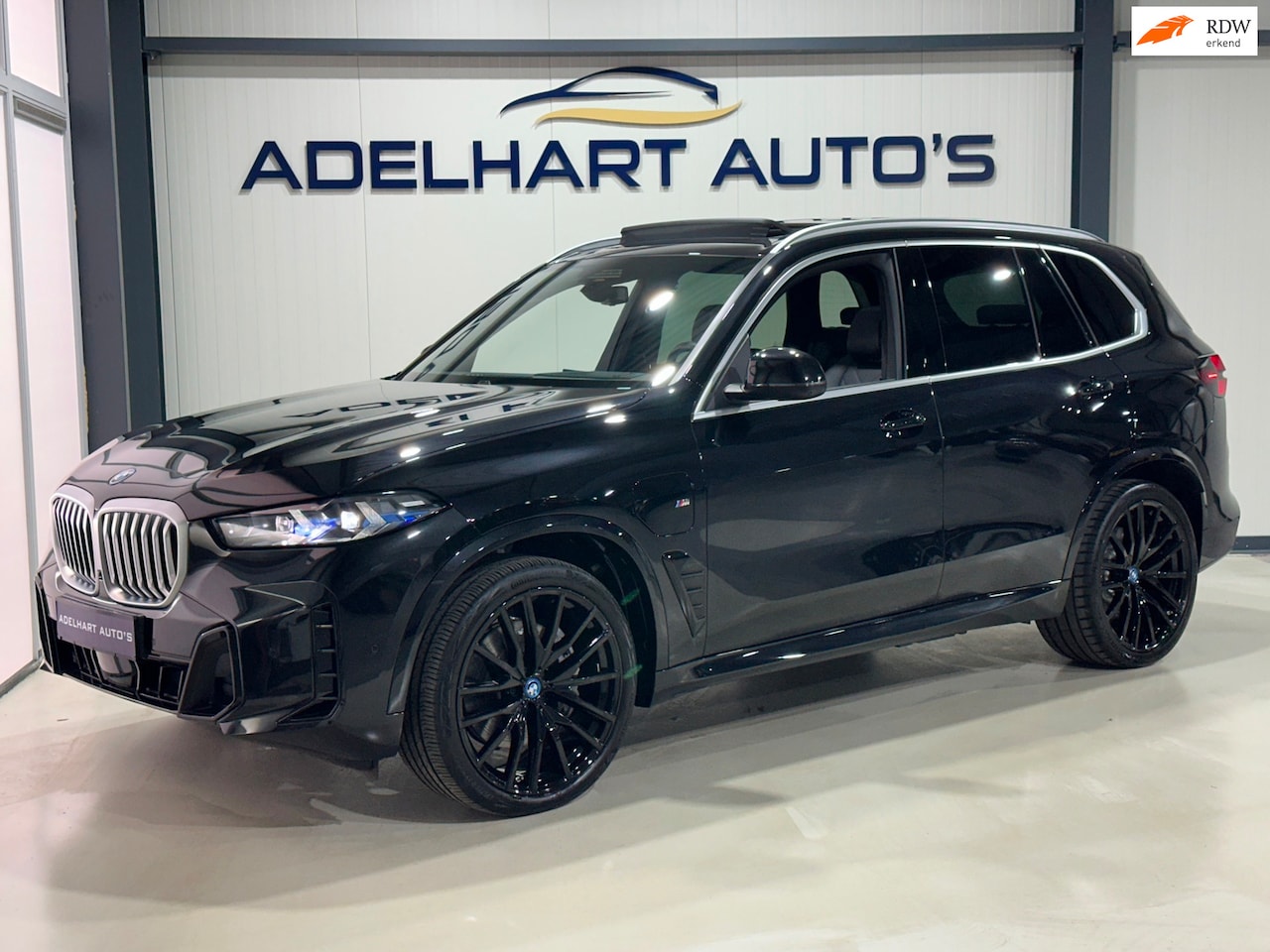 BMW X5 - XDrive50e M Sport / Panorama dak / Head up / H&K / Luchtvering - AutoWereld.nl
