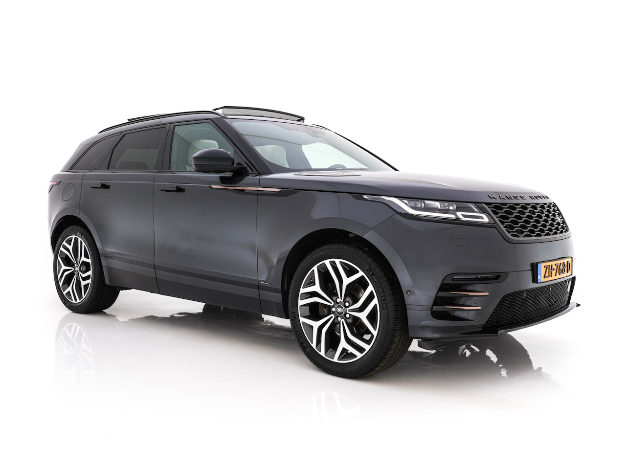 Land Rover Range Rover Velar - 2.0 I4 AWD R-Dynamic HSE Aut. *PANO | LEATHER | FULL-LED | MEMORY-PACK | BLINDSPOT | MERID - AutoWereld.nl