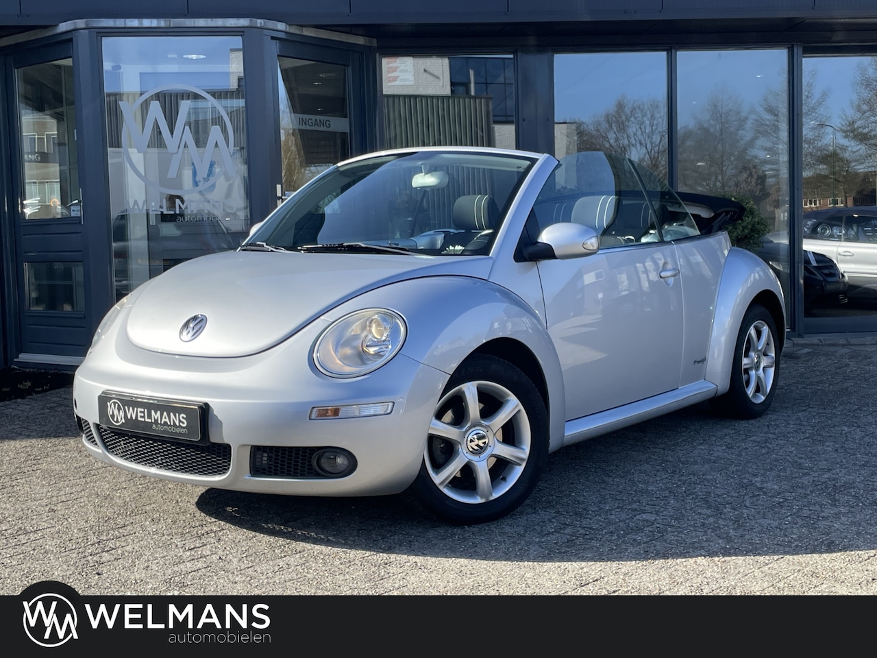 Volkswagen New Beetle Cabriolet - 1.6 Highline APK 03-2027 l Stoelverw. l Sportstoelen - AutoWereld.nl