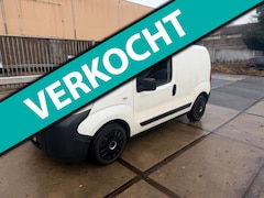 Fiat Fiorino - 1.4 BasisBENZINE BUSRIJDT GOEDSCHALET GOEDBANDEN GOEDSCHIJFDEUR2 SLEUTELSPARKEERSENSOR ACH