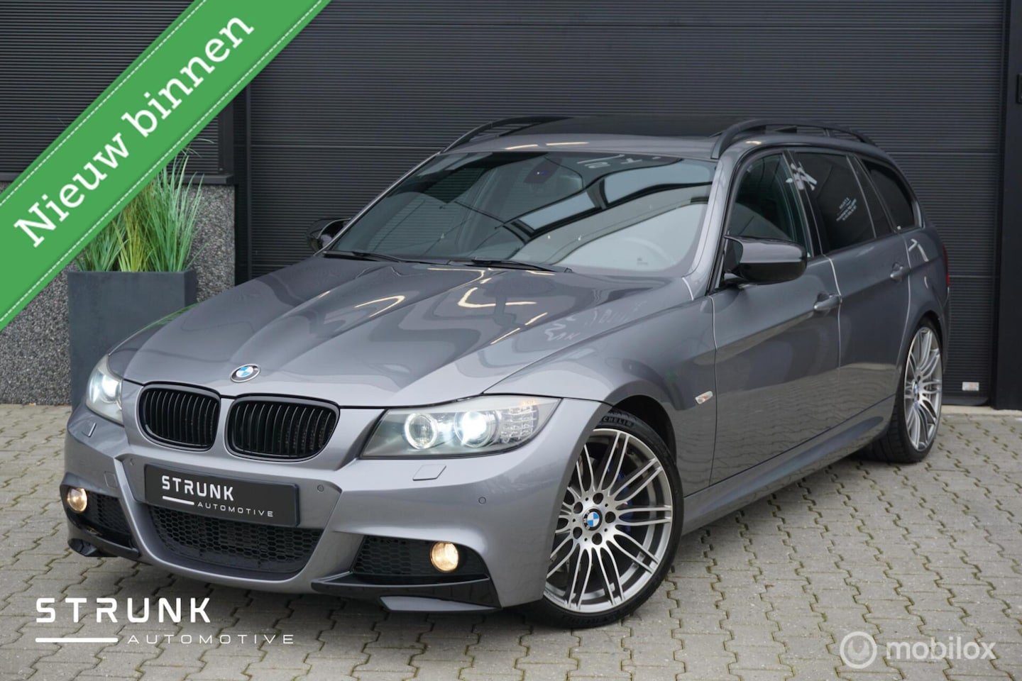 BMW 3-serie Touring - 325d M Pakket Full opties Carplay 19 inch - AutoWereld.nl