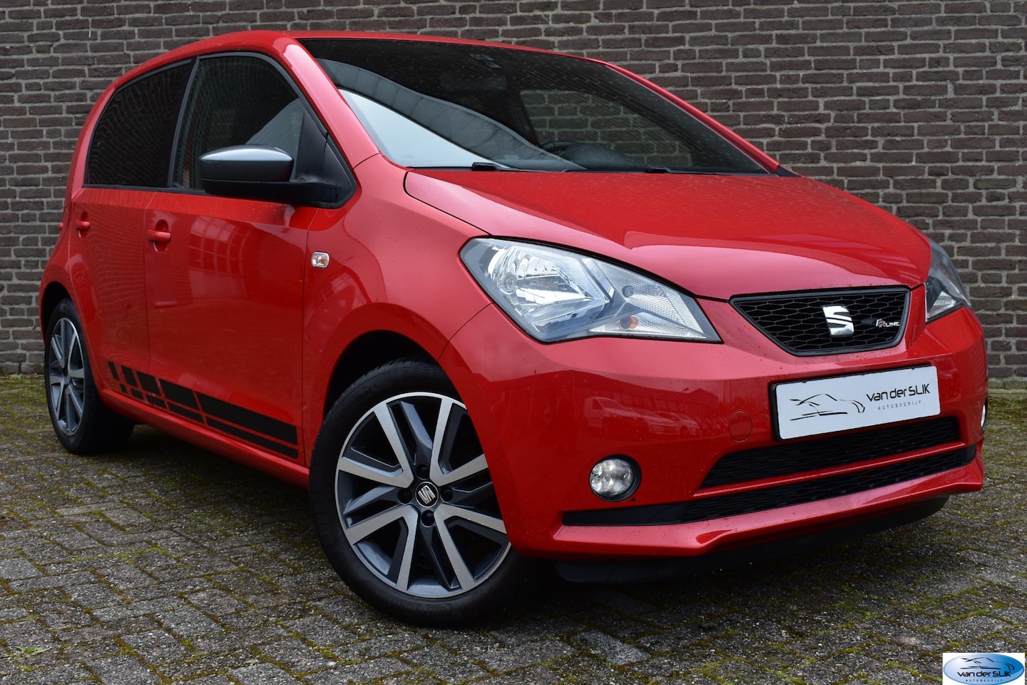 SEAT Mii - 1.0 FR Connect 1e Eigenaar, Cruise Control, PDC, Airco, Bluetooth - AutoWereld.nl