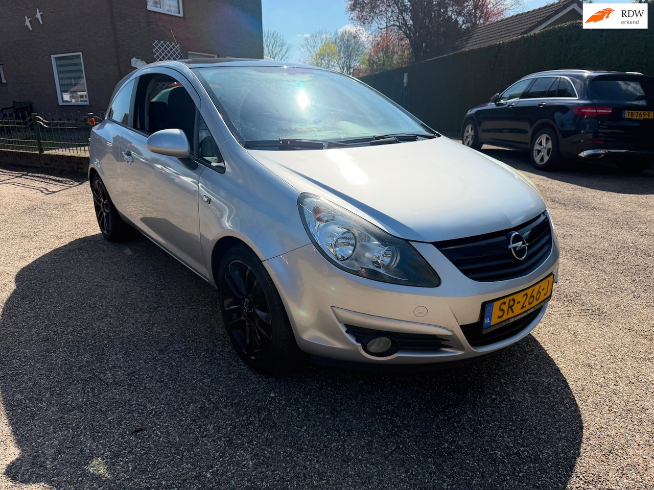Opel Corsa - 1.2-16V Edition 1.2-16V Edition - AutoWereld.nl