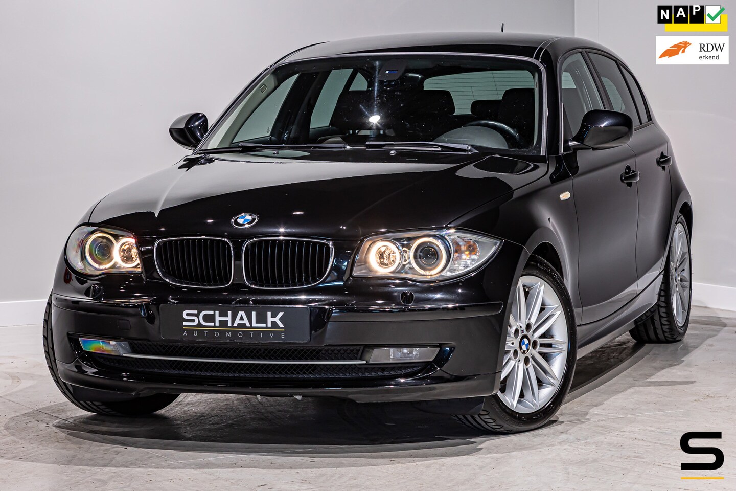 BMW 1-serie - 116i Business Line Ultimate Edition|NAP|Leder - AutoWereld.nl