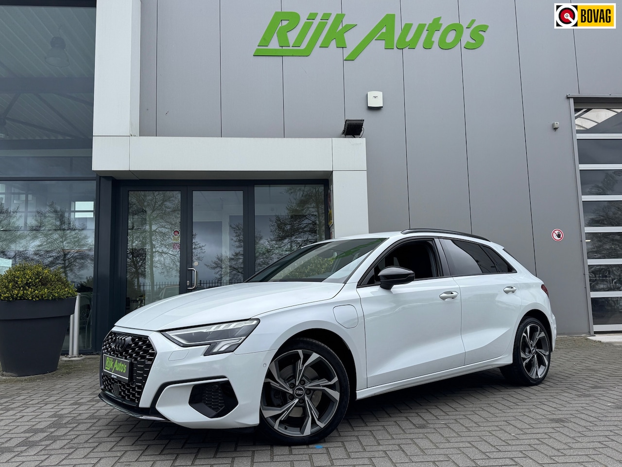 Audi A3 Sportback - 40 TFSI e * Black Pack * Dealer Onderhouden * Stoelverwarming * Matrix Led - AutoWereld.nl