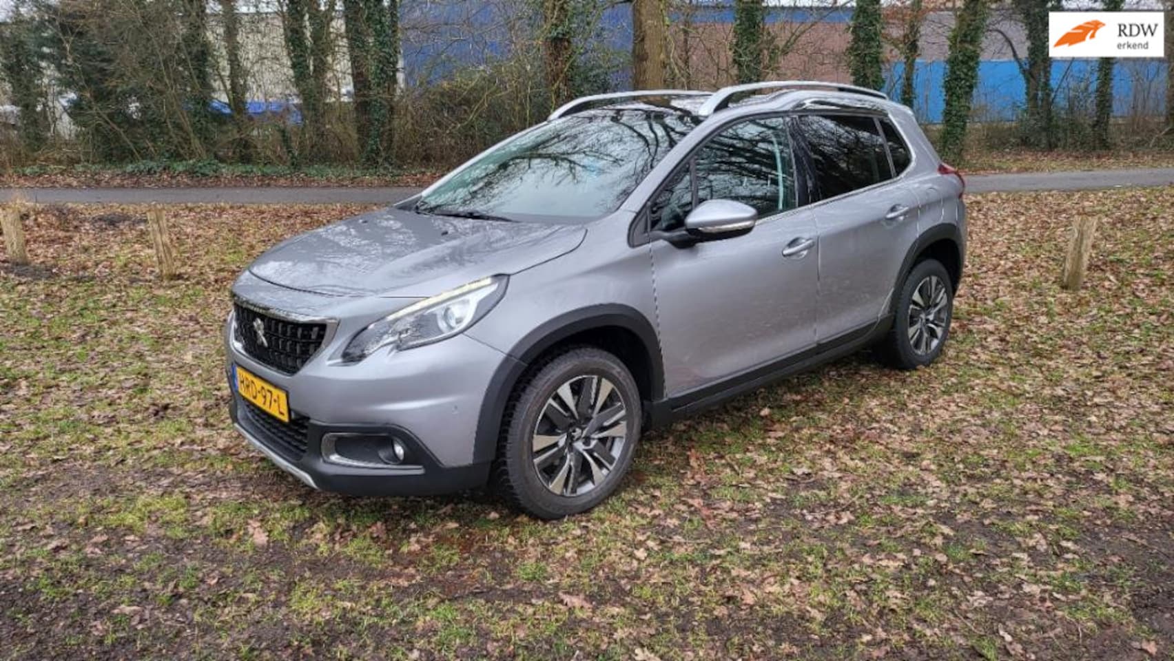 Peugeot 2008 - 1.2 PureTech Allure 1.2 PureTech Allure, Pano, Navi, CLim.Contr. - AutoWereld.nl
