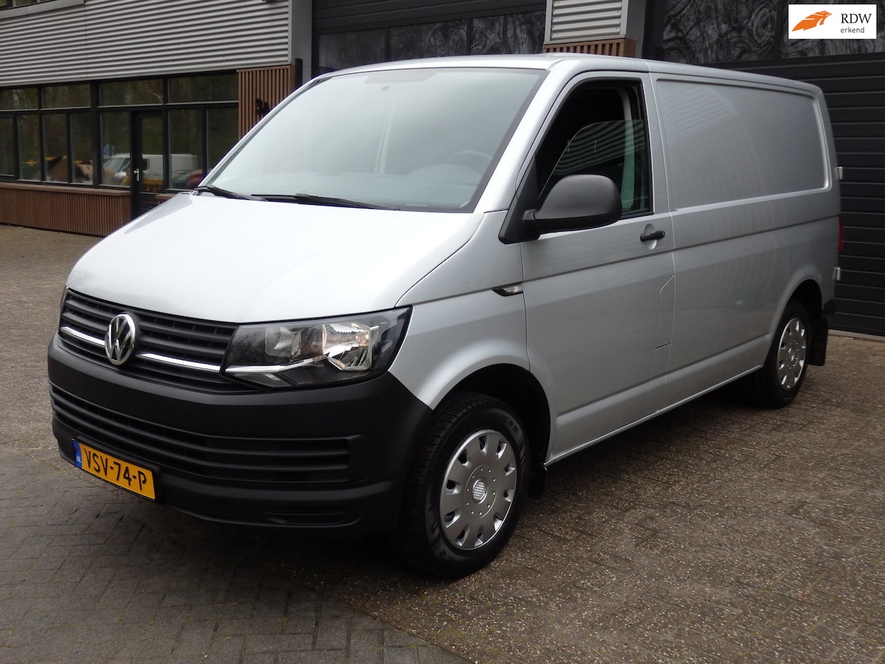 Volkswagen Transporter - 2.0 TDI L1H1 Comfortline airco trekhaak - AutoWereld.nl