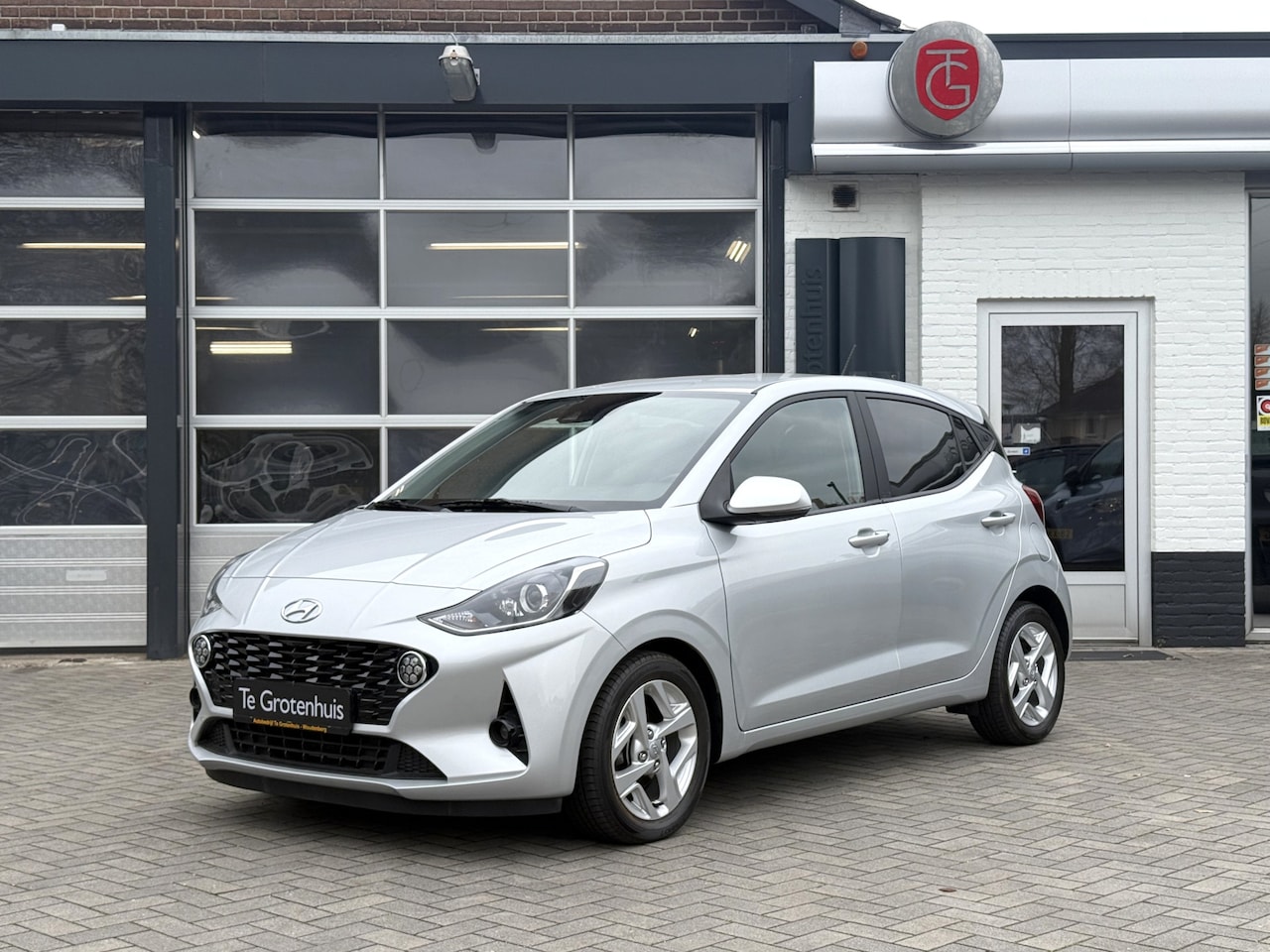 Hyundai i10 - 1.0 Comfort | 5-zits | Automaat | - AutoWereld.nl