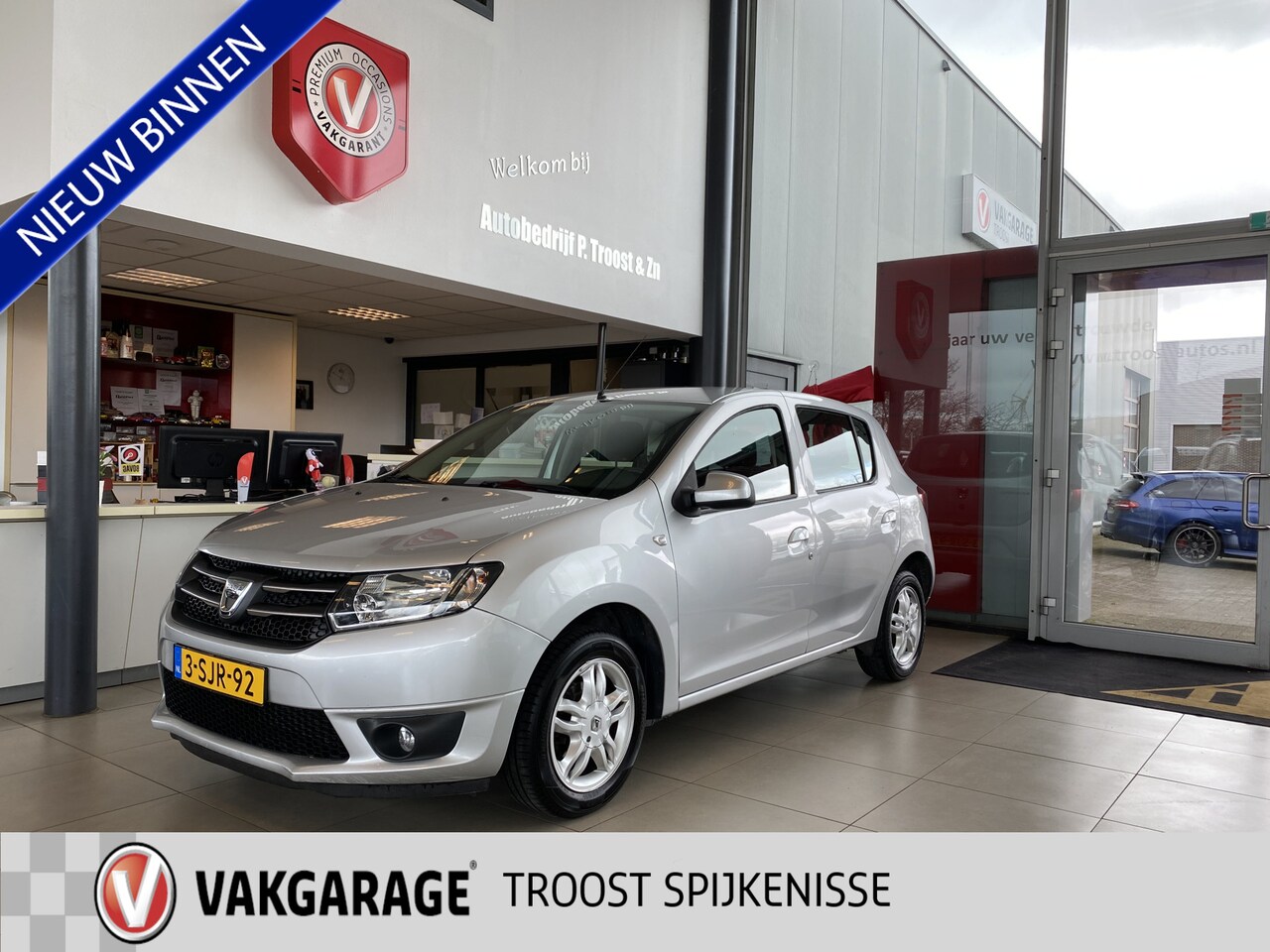 Dacia Sandero - 0.9 TCe Laureate 0.9 TCe Lauréate,Navigatie,Airco,Elektrischpakket,Trekhaak,Bleutooth,Radio Cd/Mp-3 Speler, - AutoWereld.nl