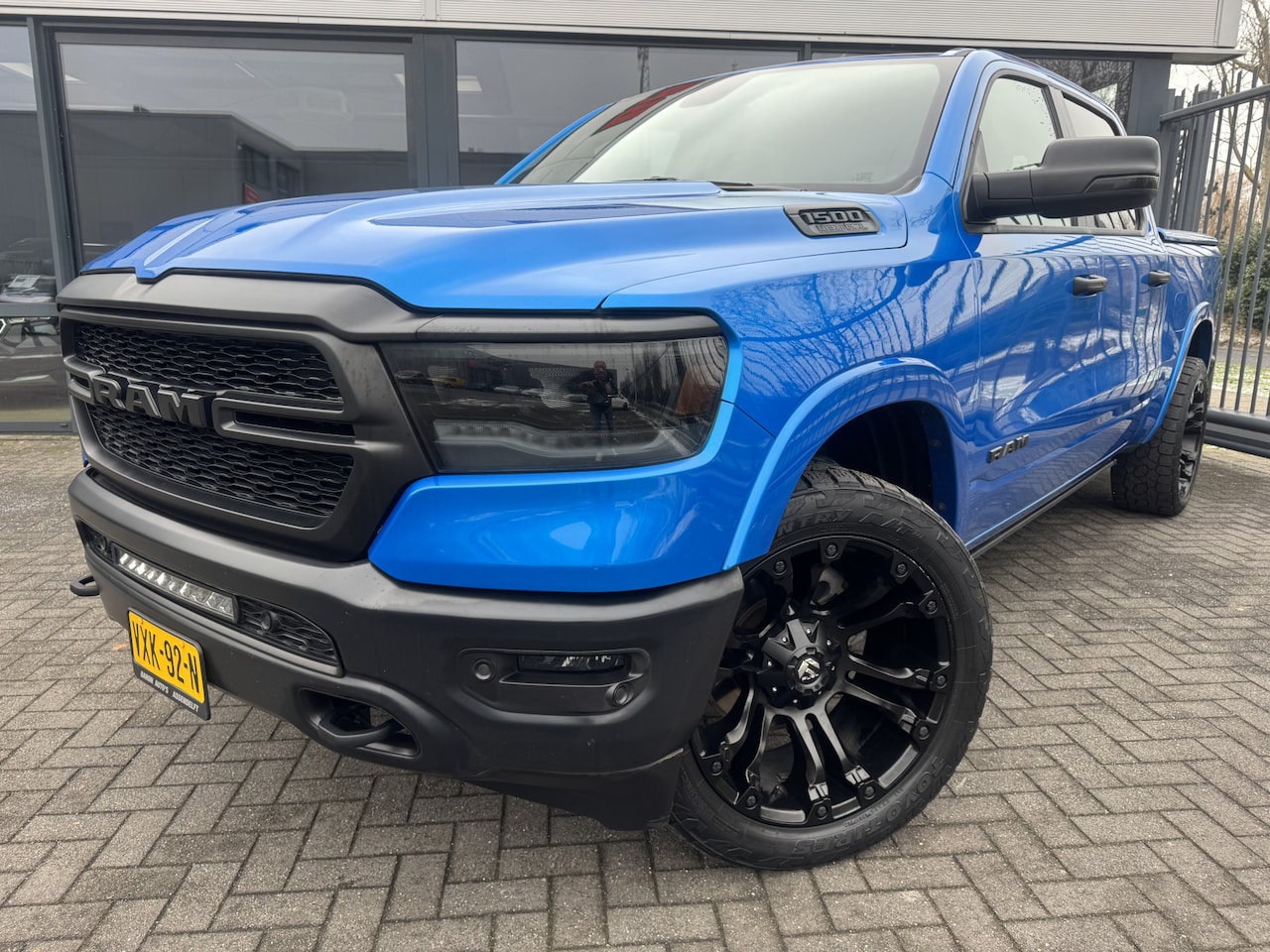 Dodge Ram 1500 - 5.7 V8 4x4 Crew Cab Big Horn - AutoWereld.nl