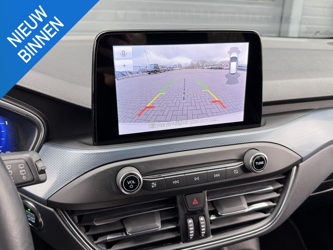 Ford Focus - 1.0 ECOBOOST HYBRID ACTIVE X BUSINESS I 2E PAASDAG OPEN I WINTERPAKKET I CLIMATE CONTROL I - AutoWereld.nl