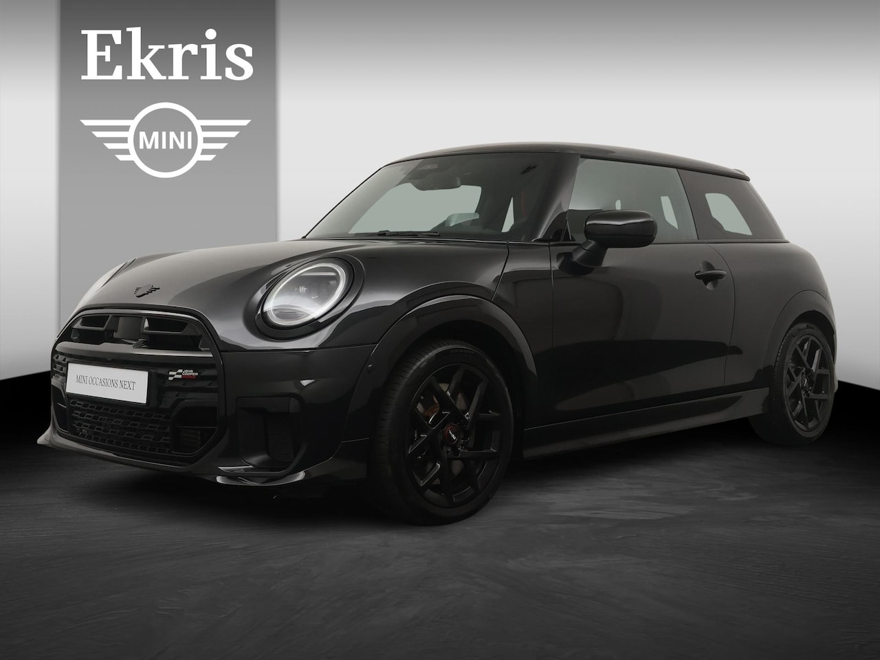 MINI Cooper - 3-deurs C JCW-trim | Pakket-M | Stuur- stoelverwarming | Schuif-kantel dak | Achteruitrijc - AutoWereld.nl