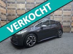 Volkswagen ID.3 - First Plus 58 kWh IQ Lights Navi Camera 19"LM Steunhaak 90% SOH