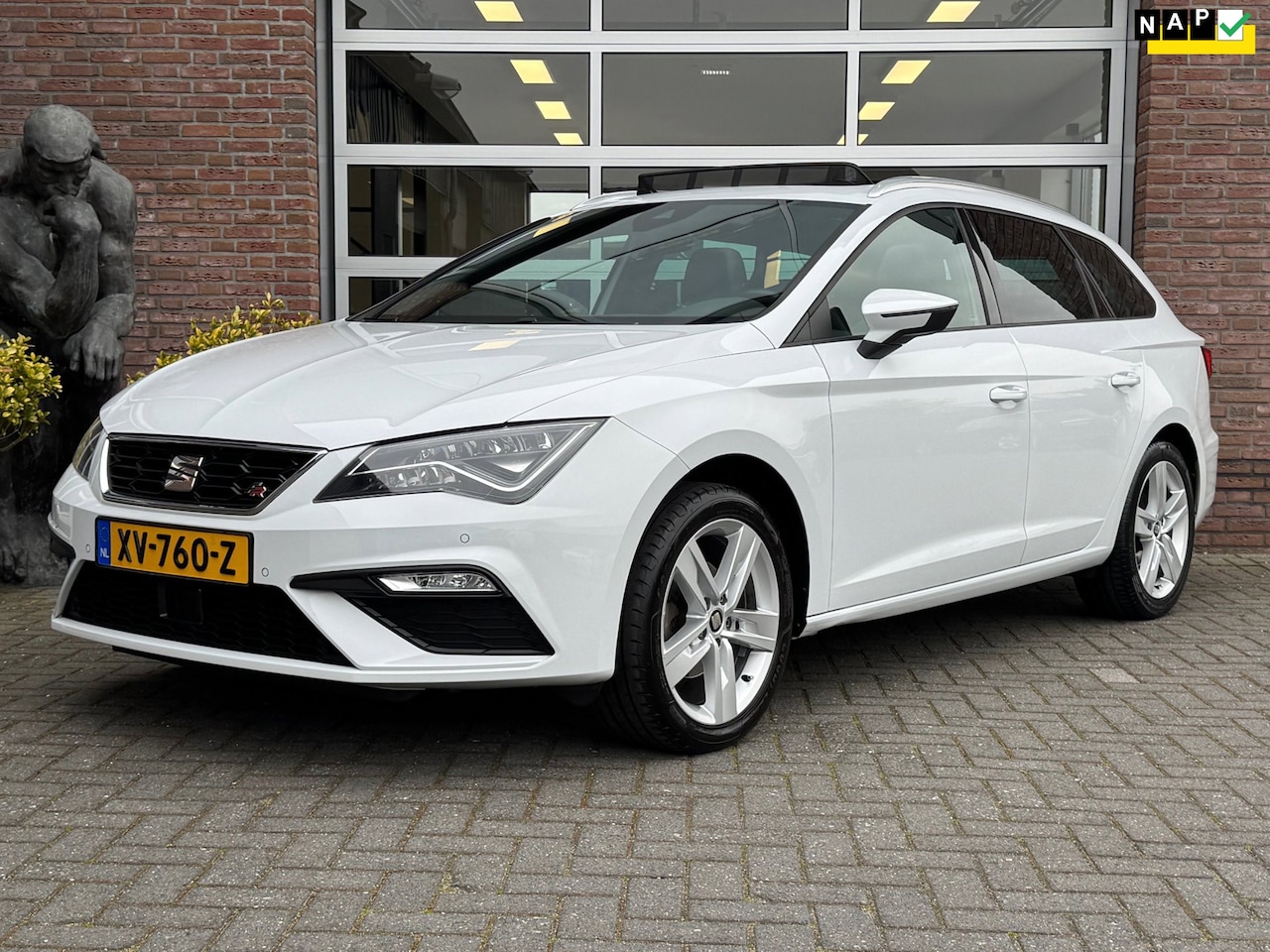 SEAT Leon ST - 1.0 TSI FR Business Intense | Pano | Trekhaak | Orig. NL | - AutoWereld.nl