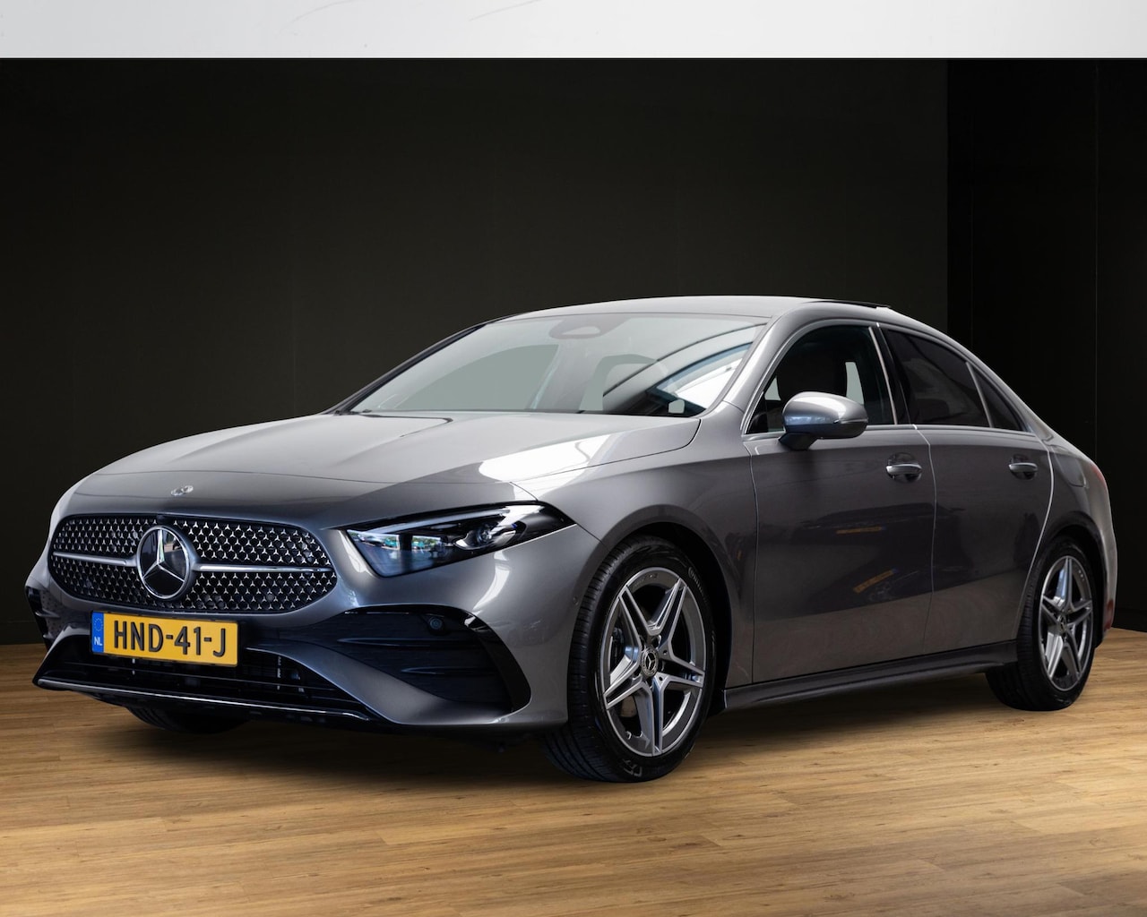 Mercedes-Benz A-klasse - Limousine 180 Business Solution AMG Panorama dak - AutoWereld.nl