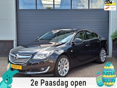 Opel Insignia - | 1.6 T Cosmo | Airco | Keyless go & start | Achterruitrij camera | Parkeer sensoren |