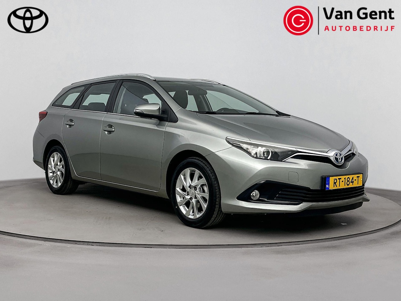 Toyota Auris Touring Sports - 1.8 Hybrid Dynamic | Navigatie | Keyless | Cruise Control | Clima | Camera | 16 inch | Rij - AutoWereld.nl