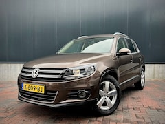 Volkswagen Tiguan - 1.4 TSI R-Line Edition * Pano * Trekhaak * Leer * Stoel-verw * Nette Auto