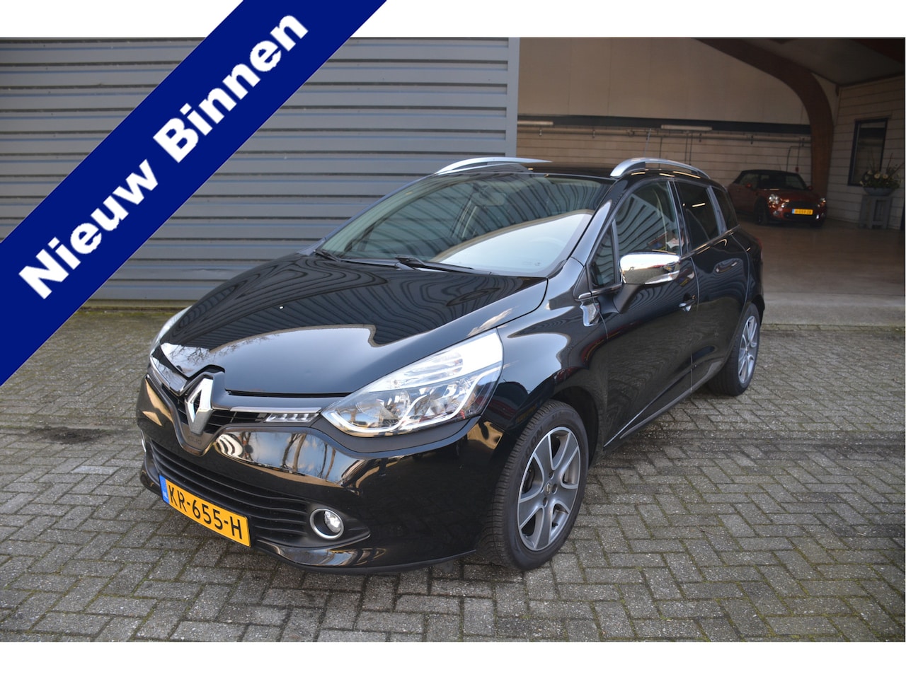 Renault Clio Estate - 0.9 TCe Night&Day Navigatie Cruise control Bluetooth - AutoWereld.nl