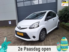 Toyota Aygo - | 1.0 VVT-i Comfort | Airco | Elektrische ramen |