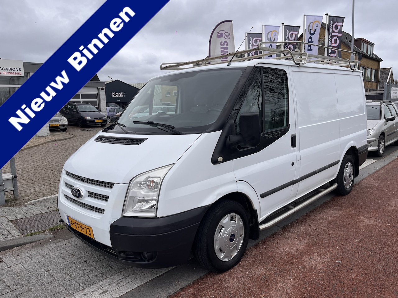 Ford Transit - 260S 2.2 TDCI Ambiente Trekhaak Imperial Airco Nap - AutoWereld.nl