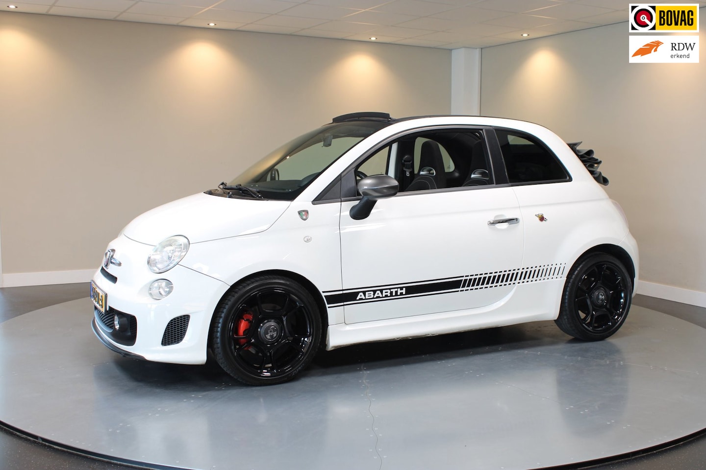 Fiat 500 C - 1.4-16V Abarth *Automaat* 160Pk! Distr.riem VV|Cabrio|Top onderhouden! - AutoWereld.nl