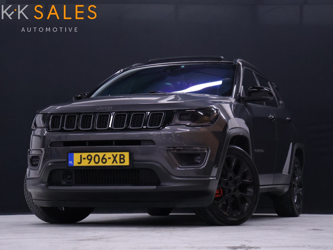 Jeep Compass - 1.3T S [SCHUIFKANTELDAK, STOELVERWARMING, STUURVERWARMING, ACHTERUITRIJCAMERA, PARKEERSENS - AutoWereld.nl