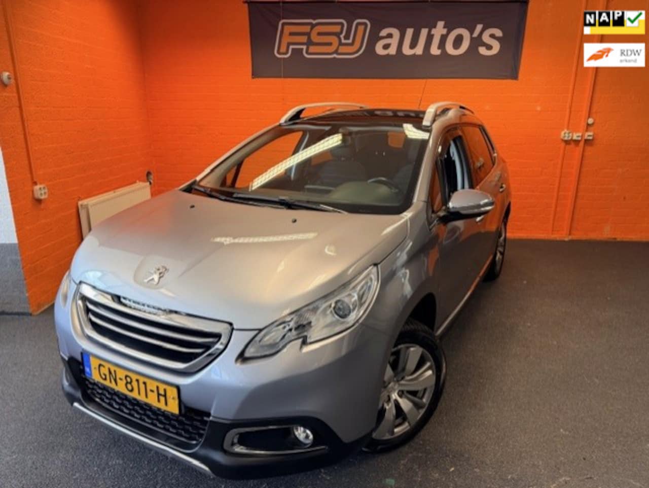 Peugeot 2008 - 1.2 PURETECH / ALLURE / VELE OPTIES / TOPSTAAT!! - AutoWereld.nl