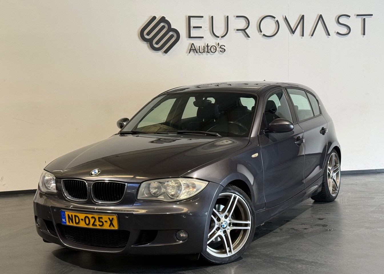 BMW 1-serie - 120i Executive Navi Airco Cruise Stoelverwarming Nieuwe Apk - AutoWereld.nl