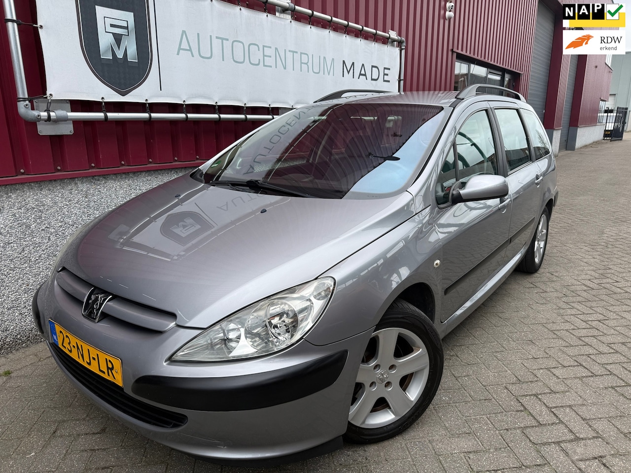 Peugeot 307 Break - 2.0-16V XT // Automaat // Clima // - AutoWereld.nl
