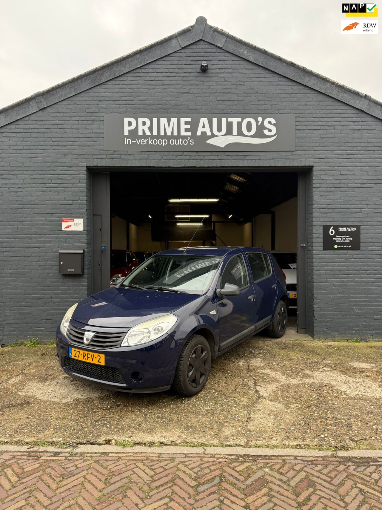 Dacia Sandero - 1.2 Ambiance NWE Koppeling | Airco 2011 - AutoWereld.nl