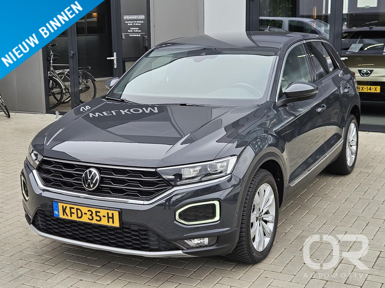 Volkswagen T-Roc - 1.5 TSI Sport Executive Automaat Trekhaak Carplay Dig Dash Cam - AutoWereld.nl