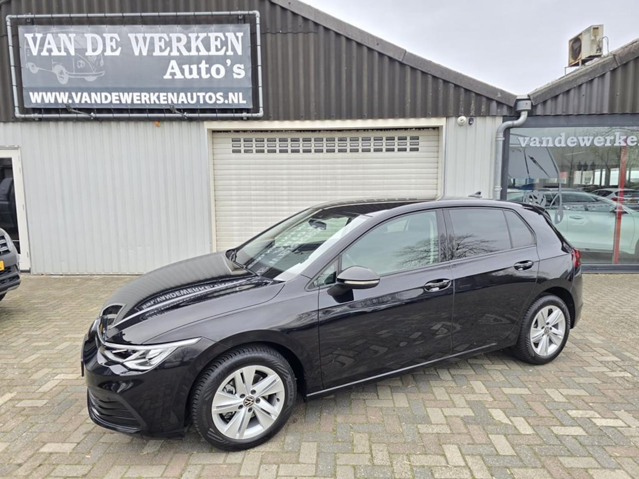 Volkswagen Golf - 1.0 eTSI Life Business AUTOMAAT Clima|Navi|LED|Virtual|Nap!!! - AutoWereld.nl