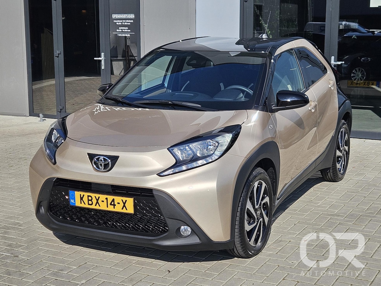 Toyota Aygo X - 1.0 VVT-i MT Pulse Two Tone Fabrieksgarantie - AutoWereld.nl