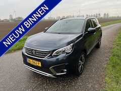 Peugeot 5008 - 1.2 PureTech Allure Panoramdak Trekhaak Enz